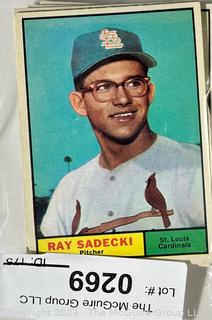 Sports Cards: Baseball: 20 Topps Cards Circa Early 1960's