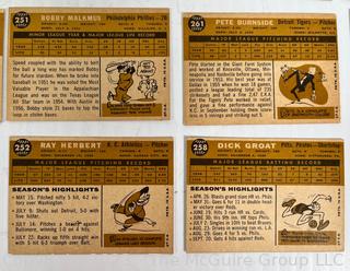 Sports Cards: Baseball: 18 Topps Cards Circa Early 1960's