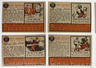 Sports Cards: Baseball: 18 Topps Cards Circa Early 1960's