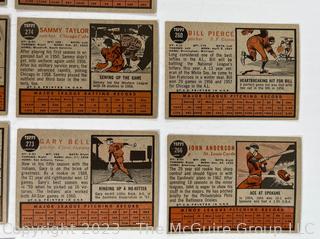 Sports Cards: Baseball: 18 Topps Cards Circa Early 1960's