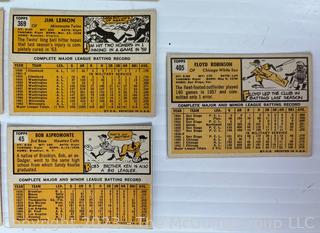 Sports Cards: Baseball: 17 Topps Cards 1963's: Jim Lemon, Marv Thronberry, Bob Aspromonti et al