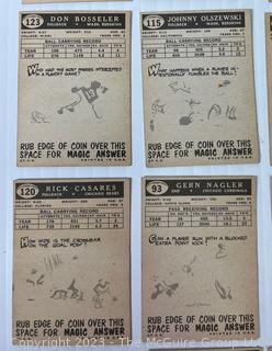 Sports Cards: Football: 18 Topps Cards Circa Early 1960's