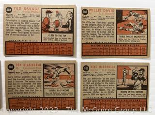 1962 Topps Baseball card lot 18: Warren Spahn; Jim Piersall; Jay Hook; Willie Davis; Sam Jones, et al