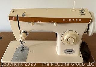 Vintage Singer Sewing Machine in Table Case