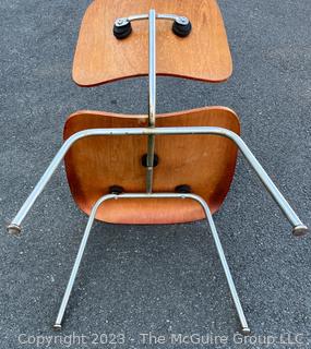 Molded Plywood Lounge Chair Possibly Herman Miller Eames.  Measures 19.5w x 20d x 29.5"h