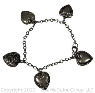 Vintage Sterling Silver Puffy Sweetheart Heart Charm Bracelet. 8.5 grams