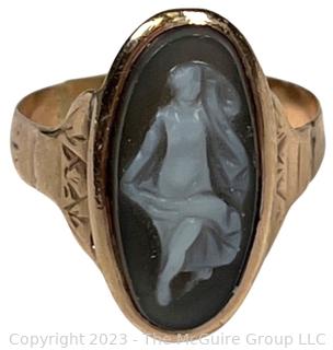 Art Nouveau 18K Yellow Gold Oval Cameo Ring