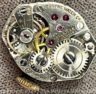 Grouping of Mostly Wristwatch Movements 