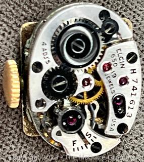 Grouping of Mostly Wristwatch Movements 