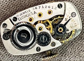 Grouping of Mostly Wristwatch Movements 