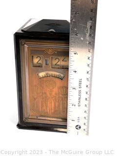 1927 General Electric Executive Digital Clock, Model AB8B02 in Bakelite Case. Measures 4w x 3.5d x 6" height