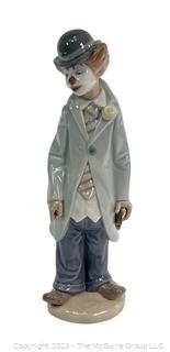 Lladro 5472 Circus Sam Clown With Violin Porcelain Figurine. 8 1/2" tall