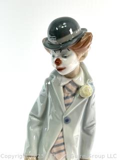 Lladro 5472 Circus Sam Clown With Violin Porcelain Figurine. 8 1/2" tall