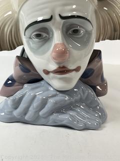 Lladro 5130 Clown Head Bowler Hat Figurine. 10" tall.