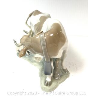 Lladro Cow with Pig No. 4640 Porcelain Figurine. 6" tall