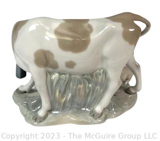 Lladro Cow with Pig No. 4640 Porcelain Figurine. 6" tall