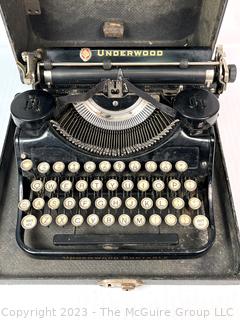 Underwood Portable Typewriter in Carrying Case.