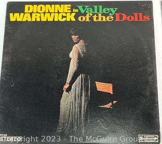 Five (5) Vinyl Record Albums Including Melissa Manchester, Natalie Cole, Barbra Streisand, Dionne Warwick and Compilation of songs by Dionne Warwick / Glen Campbell / Burt Bacharach