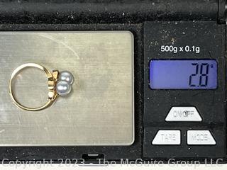 14KT Yellow Gold and Pearl Ring.  2.8 Grams Total Weight