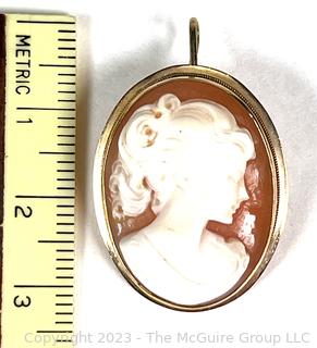 Victorian Carved Pink Shell Cameo Brooch and Pendant in 14k Gold Surround. Total Weight is 4.4 Grams 