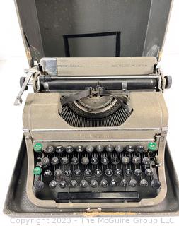 1930s Underwood Champion Portable Typewriter With Case