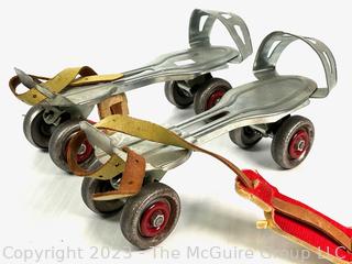 Vintage Globe Union Metal Roller Skates 