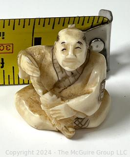 Japanese Carved Netsuke or Gourd (Was 377KK)