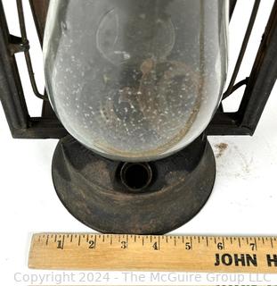 Dietz Monarch Dash Kerosene Lamp with` Bullseye Reflector.