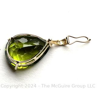 14Kt Yellow Gold Mounted Pear Shape Peridot Pendant