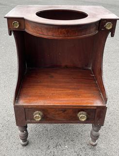 Early 19th Century Mahogany Washstand