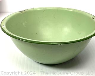 Kitchen Items Including  Pyrex 4qt bowl, Pink Enamel Pot with Handle, Green Enamel Bowl, Dustbin and Ceramic Planter.