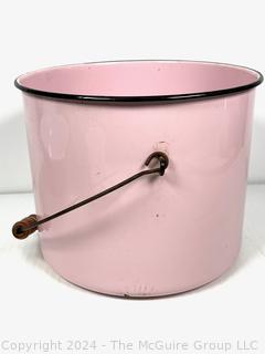 Kitchen Items Including  Pyrex 4qt bowl, Pink Enamel Pot with Handle, Green Enamel Bowl, Dustbin and Ceramic Planter.