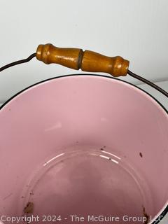 Kitchen Items Including  Pyrex 4qt bowl, Pink Enamel Pot with Handle, Green Enamel Bowl, Dustbin and Ceramic Planter.