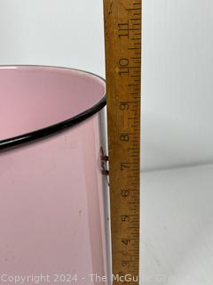 Kitchen Items Including  Pyrex 4qt bowl, Pink Enamel Pot with Handle, Green Enamel Bowl, Dustbin and Ceramic Planter.