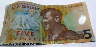 New Zealand $5 Bank Note "Edmund Hillary"