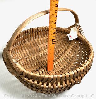 Hand Made Canadian Mic Mac Tribe Woven Basket with Hang Tag.  15" Oval with Handle.