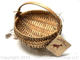 Canadian Agawa Indian Handwoven White Oak Gathering Basket