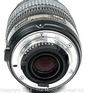 Nikon AF-S DX Nikkor 18-70mm f/3.5-4.5g lens