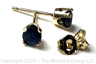 Blue Sapphire Set in 14kt Yellow Gold Stud Earrings. Total Weight 0.6 grams