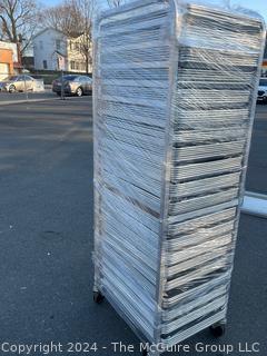 20 Pan Aluminum Mobile End Load Sheet Pan Rolling Rack. (Sheet Pans Not Included)
