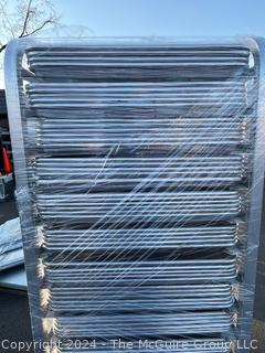 20 Pan Aluminum Mobile End Load Sheet Pan Rolling Rack. (Sheet Pans Not Included)
