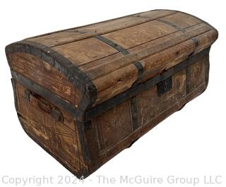 Wood Hourglass Shaped Jenny Lind Steamer Trunk Circa 1860. Measures 29.5 x 19 x 17"