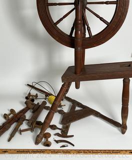 Ashford Style Spinning Wheel & Accessories. 42.5" Tall 