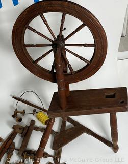 Ashford Style Spinning Wheel & Accessories. 42.5" Tall 