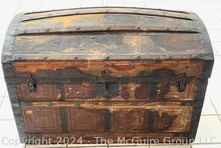 Wooden Faux Painted Victorian Dome Top Chest Trunk with Tray and Metal Fittings. Measures 34 x 19 x 22"