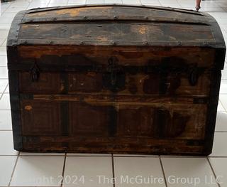 Wooden Faux Painted Victorian Dome Top Chest Trunk with Tray and Metal Fittings. Measures 34 x 19 x 22"