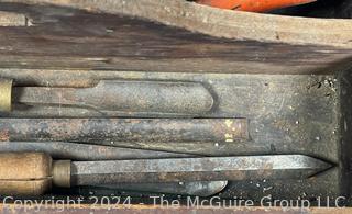 Hand Tools: Vintage Wooden Tray with Wood Turning (Lathe) Chisels 