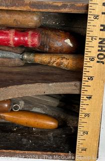 Hand Tools: Vintage Wooden Tray with Wood Turning (Lathe) Chisels 