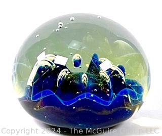 Robert Eickholt Signed Hand Blown Glass Paperweight Dated 1995.