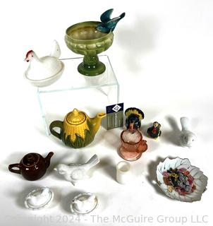 Collection of Decorative Glassware Including Hens on Nests.